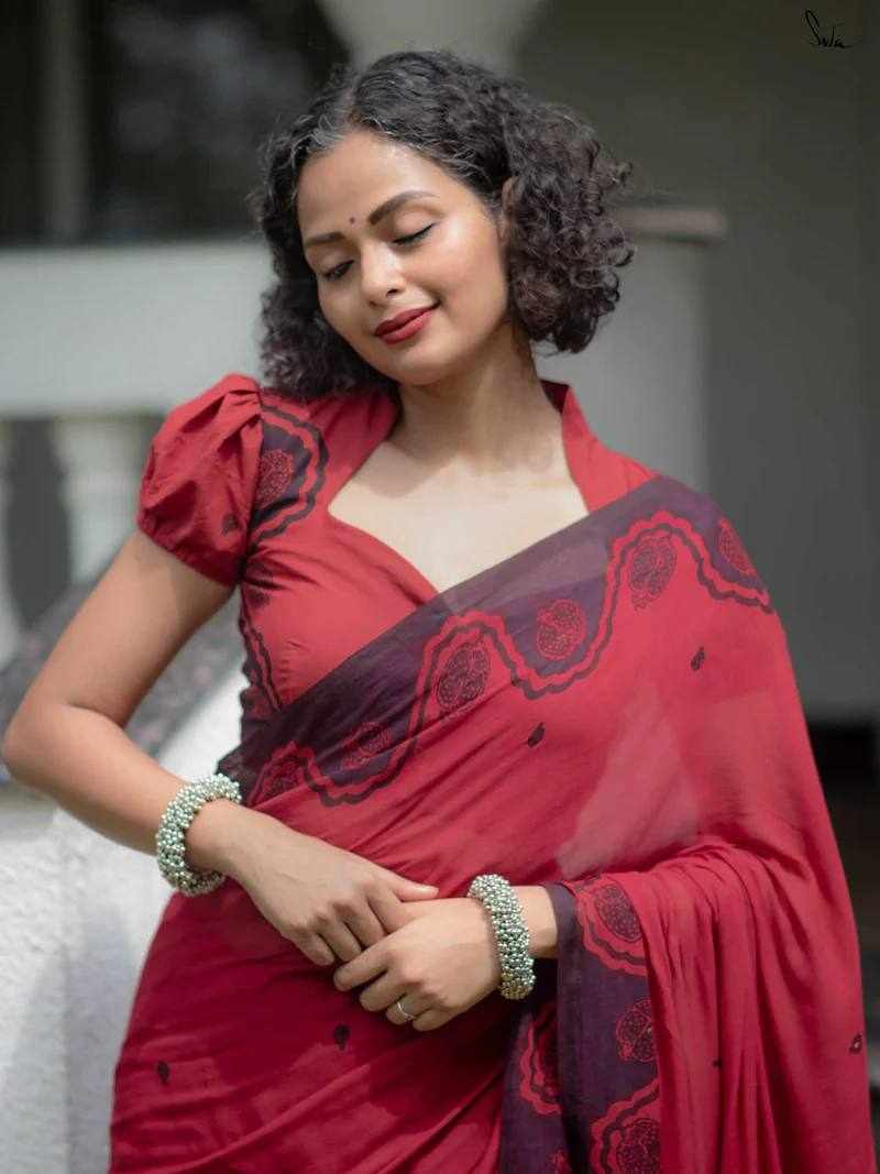 KP-W 351 New Classic Digital Printed Red Saree