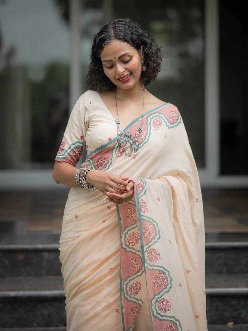KP-W 351 Classic Digital Printed Saree