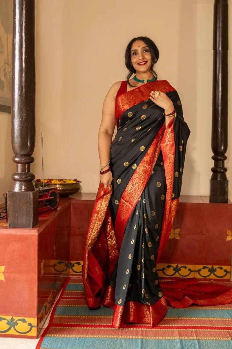 KP 6096 EXCLUSIVE JACQUARD BORDER DESIGN BLACK SAREE