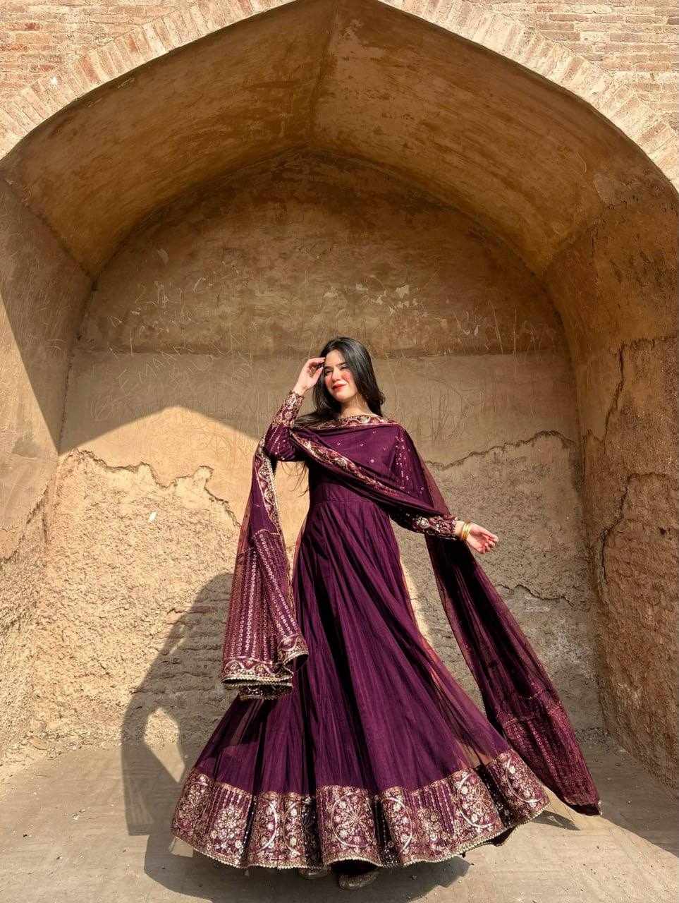 KD 1596 New Designer Classy Gown