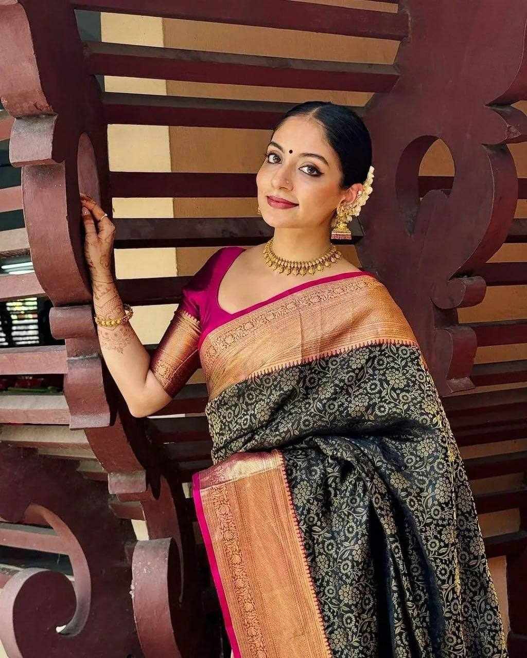 KP 6091 Step Into Grace With This Beautifully Designed Saree