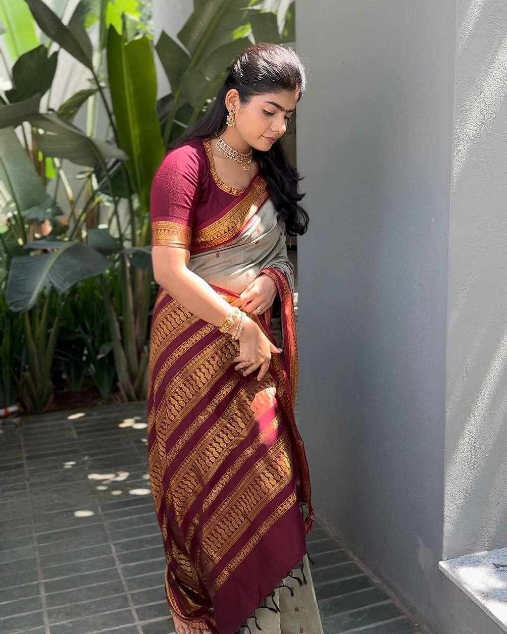 Graceful Drape Rich Texture And Elegant Designed Saree