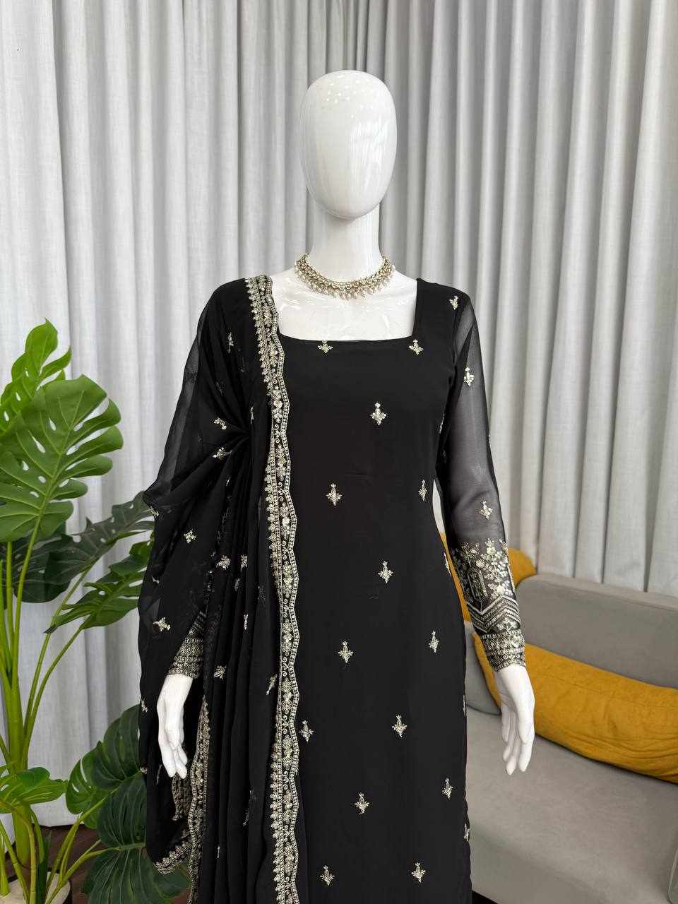 RTC 5947 New Modern Designed Black Dress
