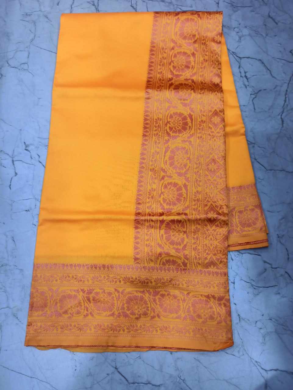MF 2090  BEAUTIFUL BANARASI SOFT LITCHI SILK CLOTH SAREE