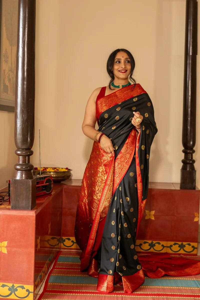 KP 6096 EXCLUSIVE JACQUARD BORDER DESIGN BLACK SAREE