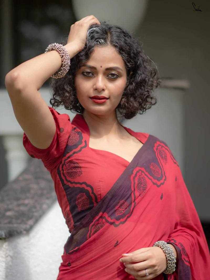 KP-W 351 New Classic Digital Printed Red Saree